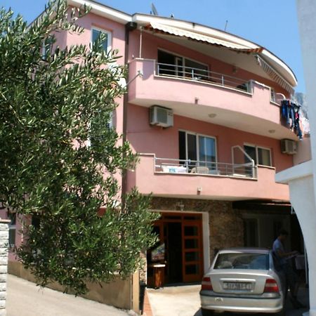 Apartments By The Sea Promajna, Makarska - 2673 المظهر الخارجي الصورة